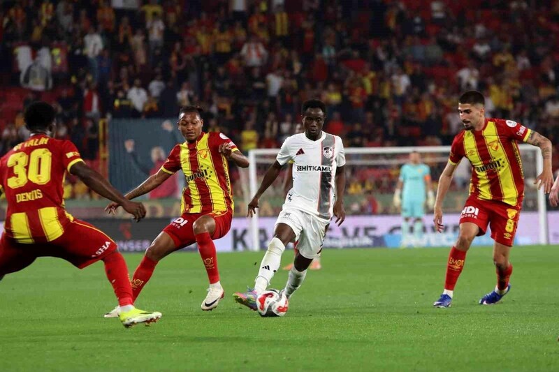 Goztepe vs Gaziantep - Thắng lợi đầu tay